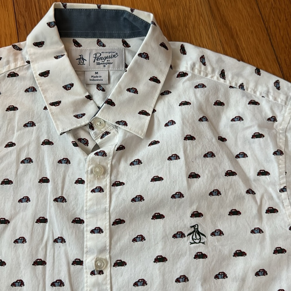 Penguin VW-bug like printed shirt